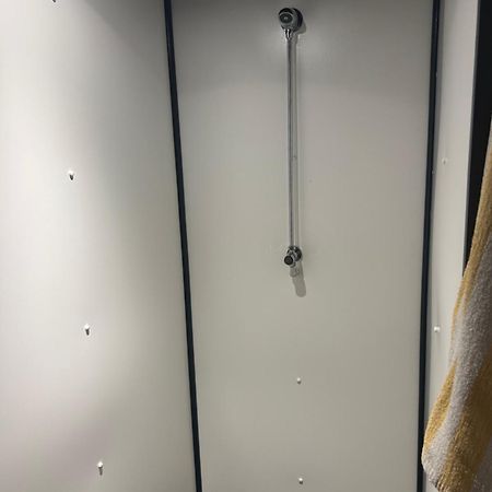 Rhodes To Serenity - Waterfall Shepherds Hut Cauldon Εξωτερικό φωτογραφία